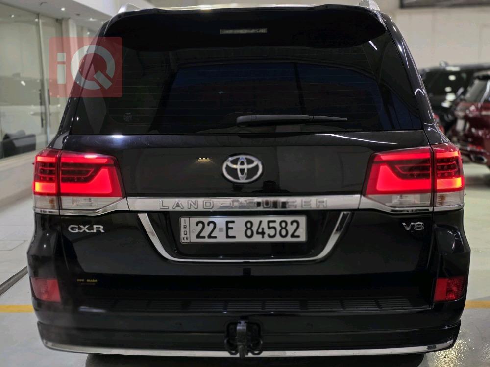 تويوتا لاندكروزر